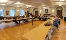 Panoramic view of the attendees of the presentation on flourishing.