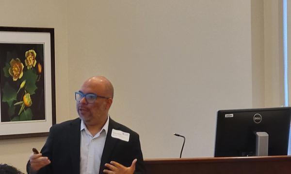 Alexis Santos, SSRI cofund, presents about his research.